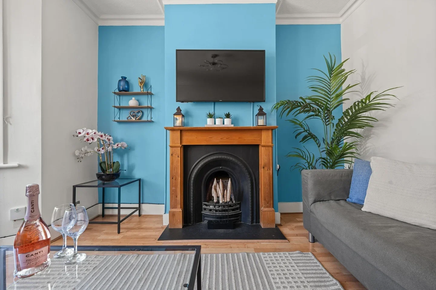 House Gibbon Road in Greater London