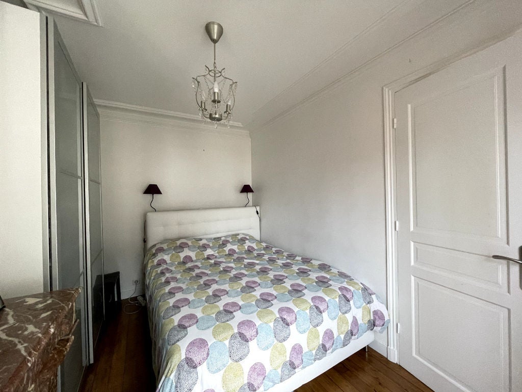 Appartement Rue des Boulets à Paris