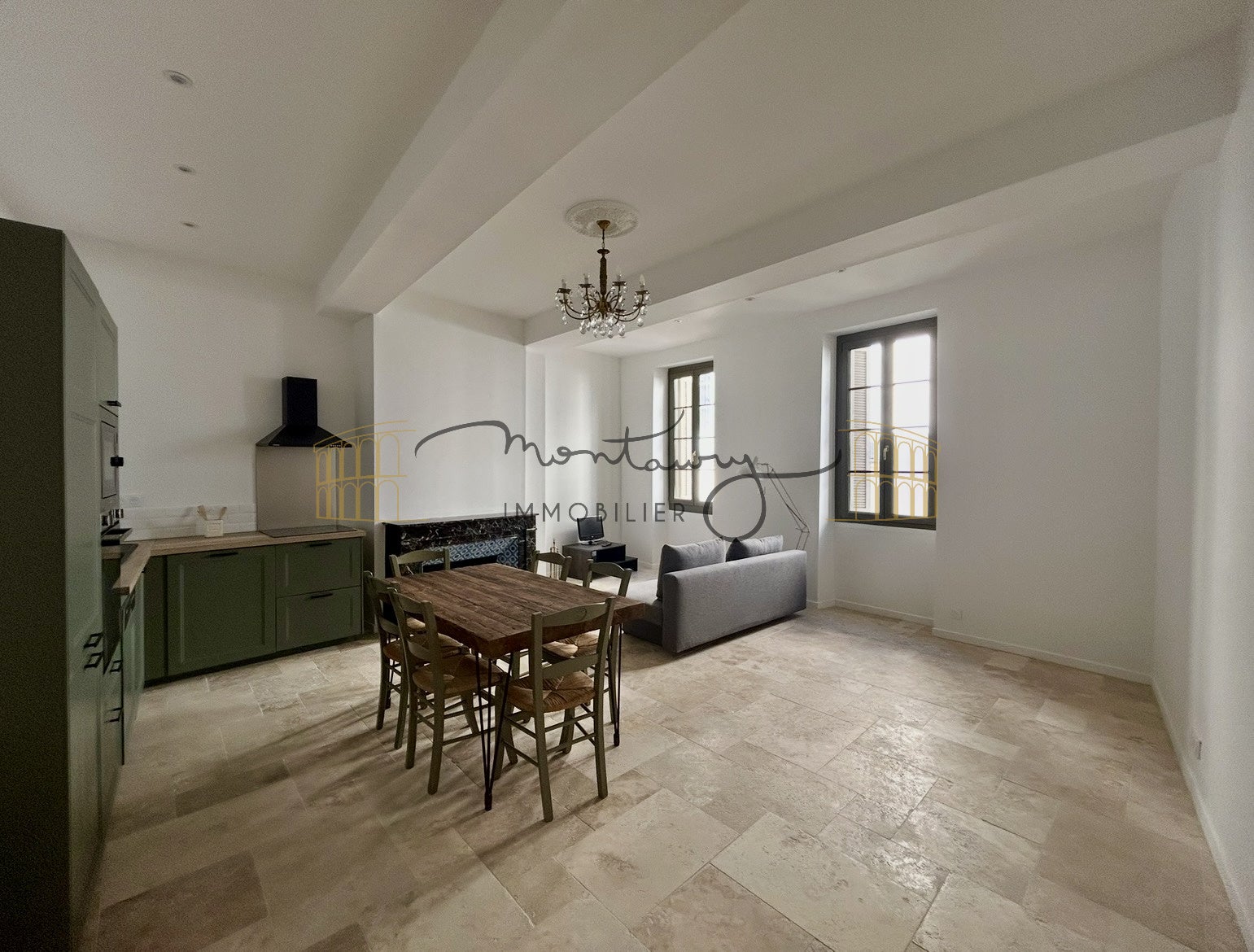 Appartement Rue de la Madeleine à Nîmes