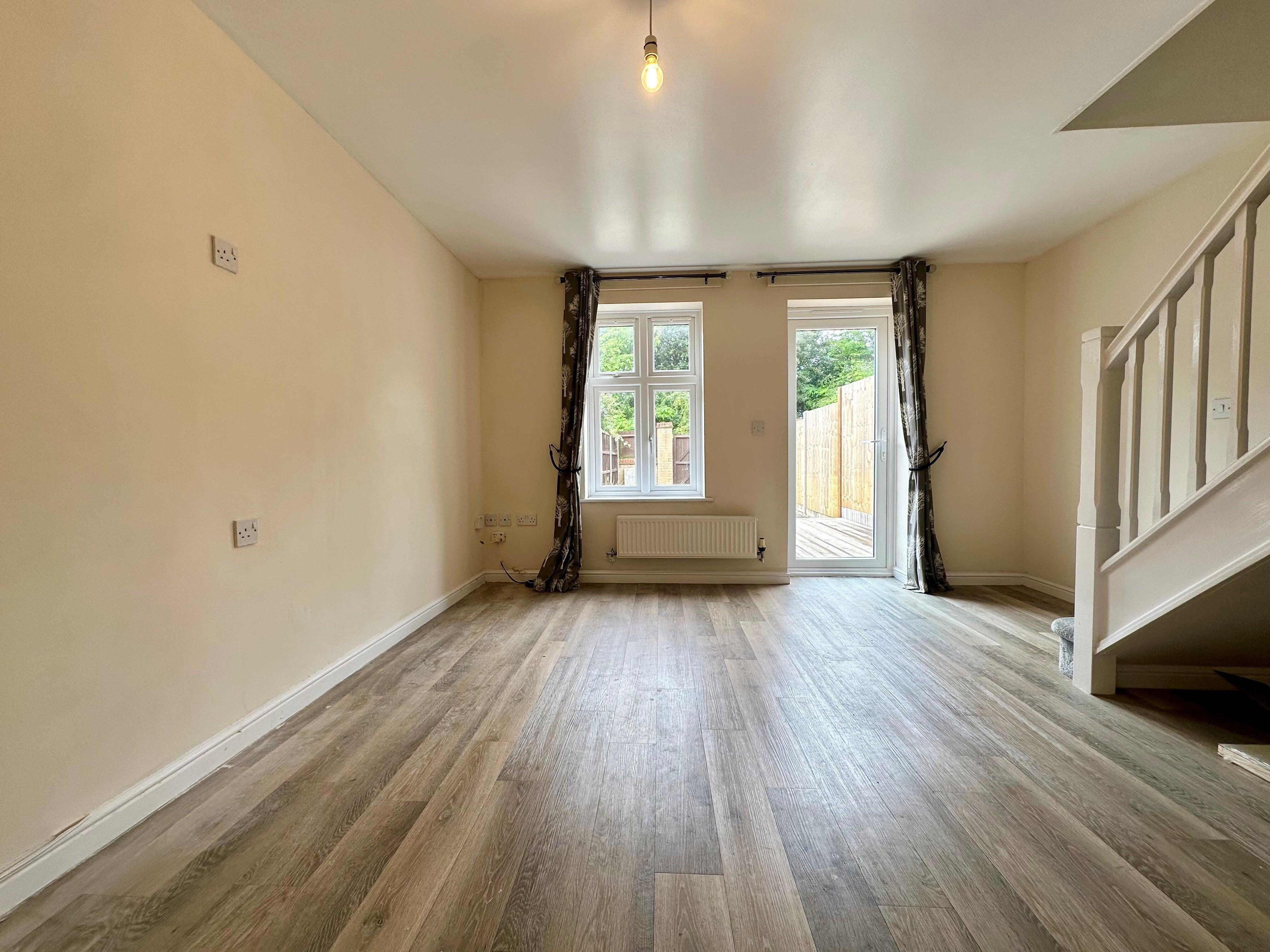 Flat Aylesbury Road in Ashford