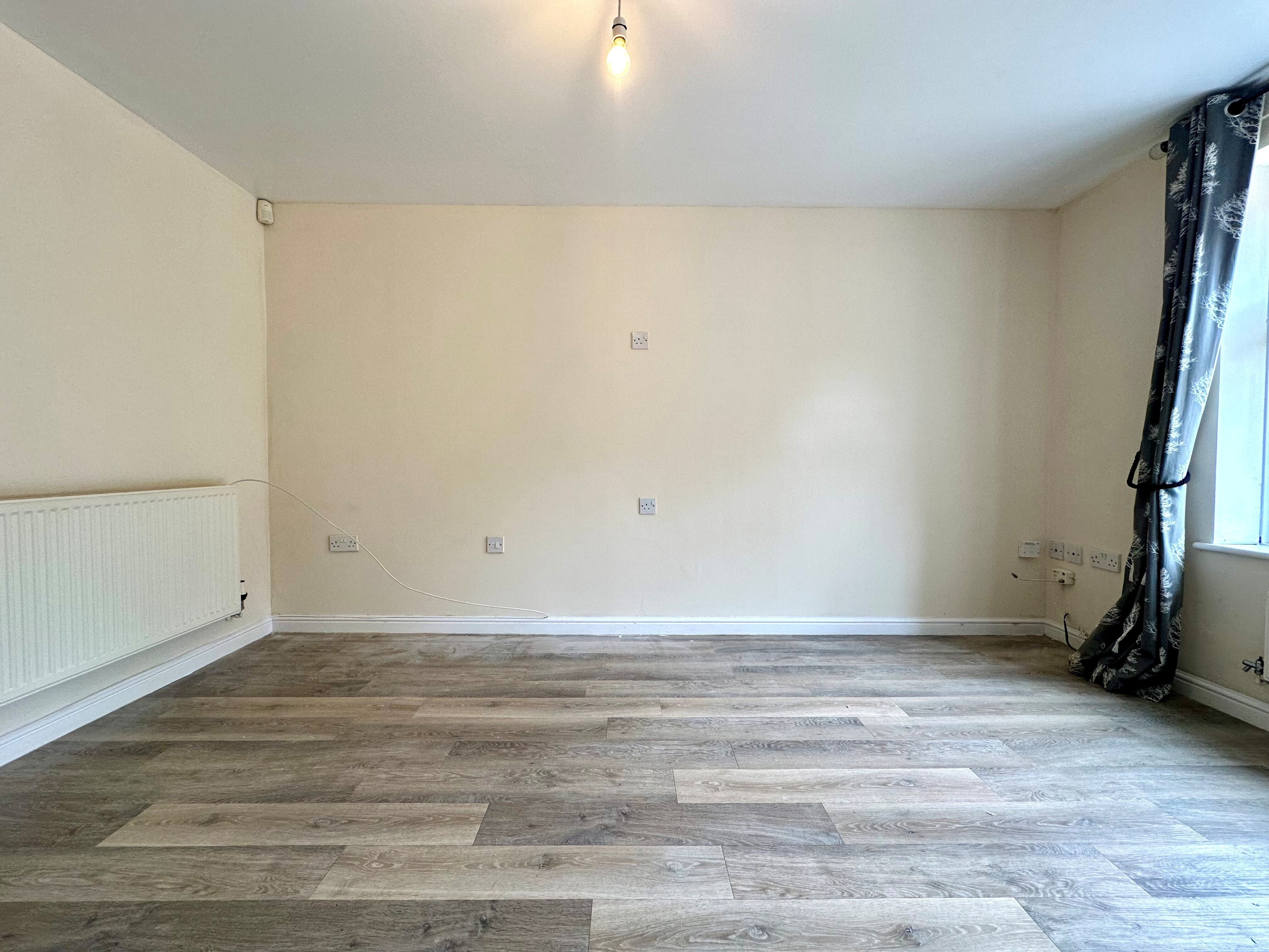 Flat Aylesbury Road in Ashford
