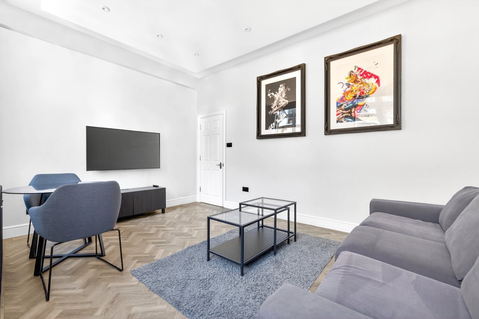 Flat Creechurch Lane in City of London