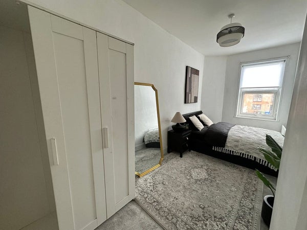 Flat Hassall Street in Bury