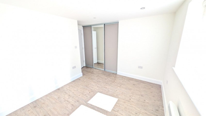 Flat New Street in Royal Leamington Spa