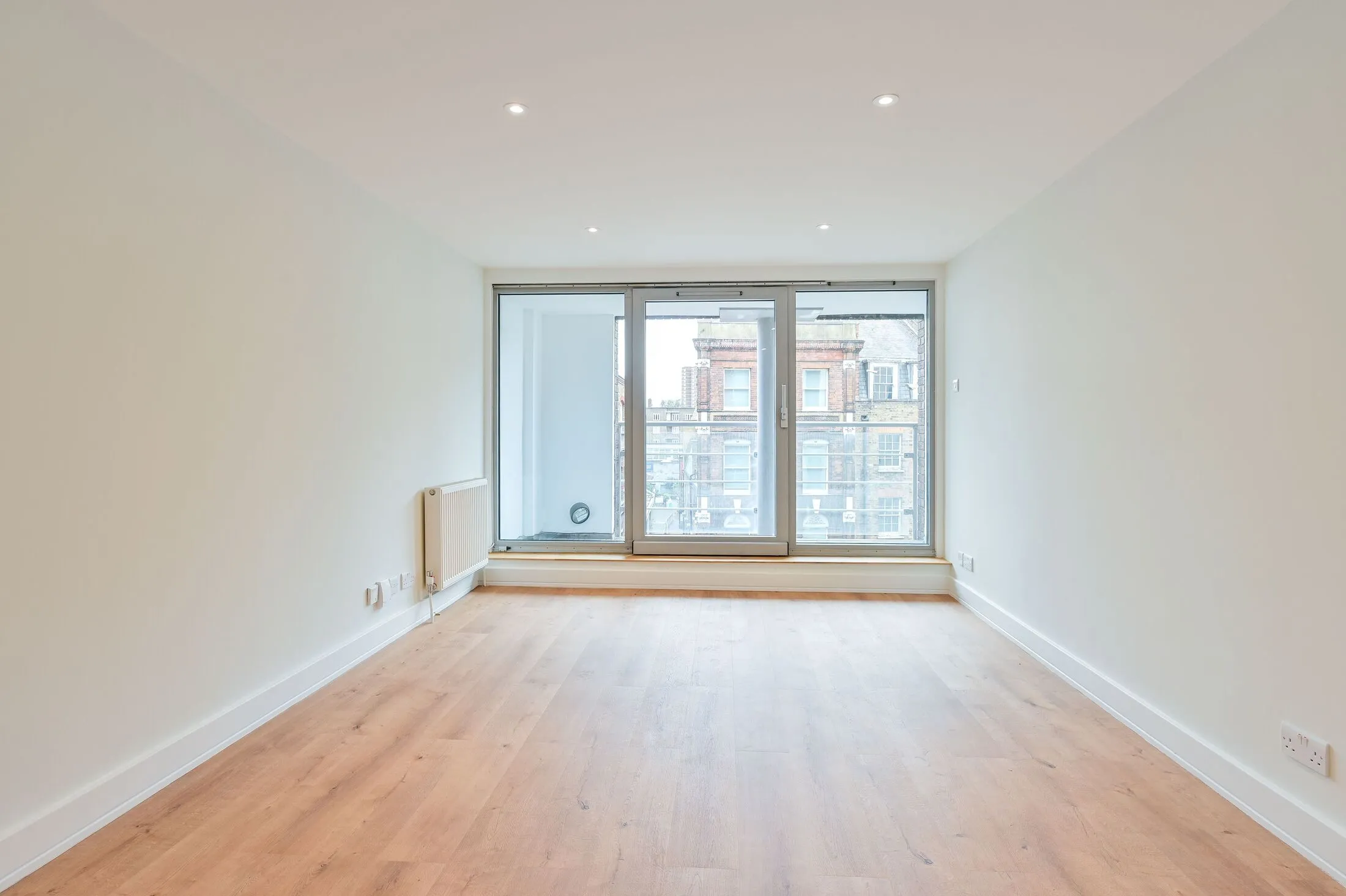Flat Little Dorrit Court in Greater London
