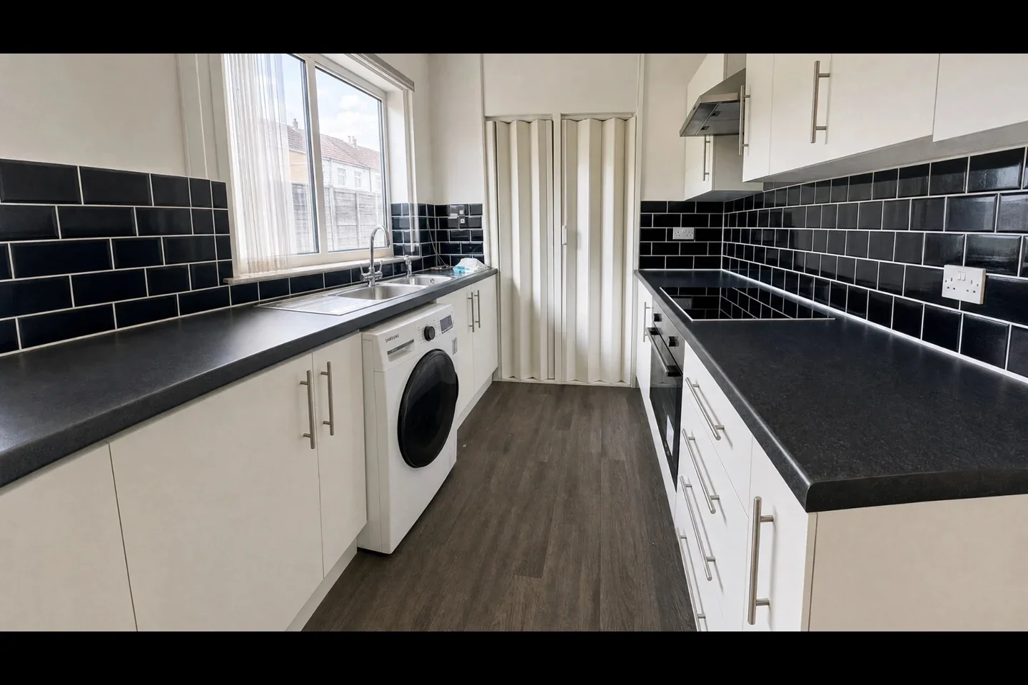 Room Deeley Road in Greater London