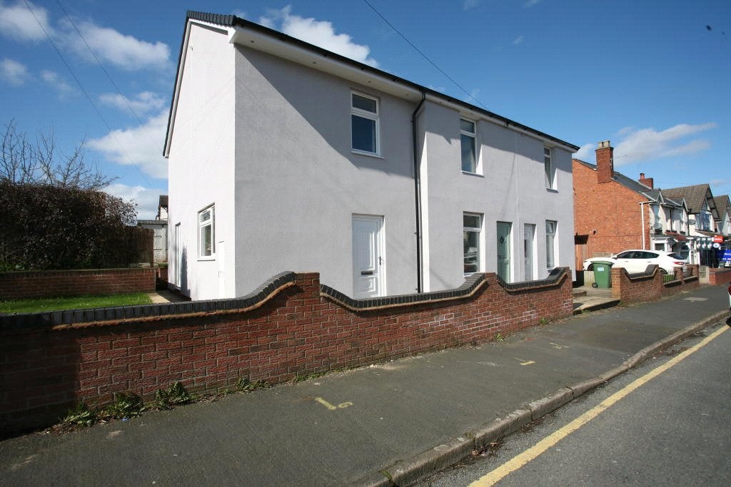 House Locketts Court in Cannock Chase