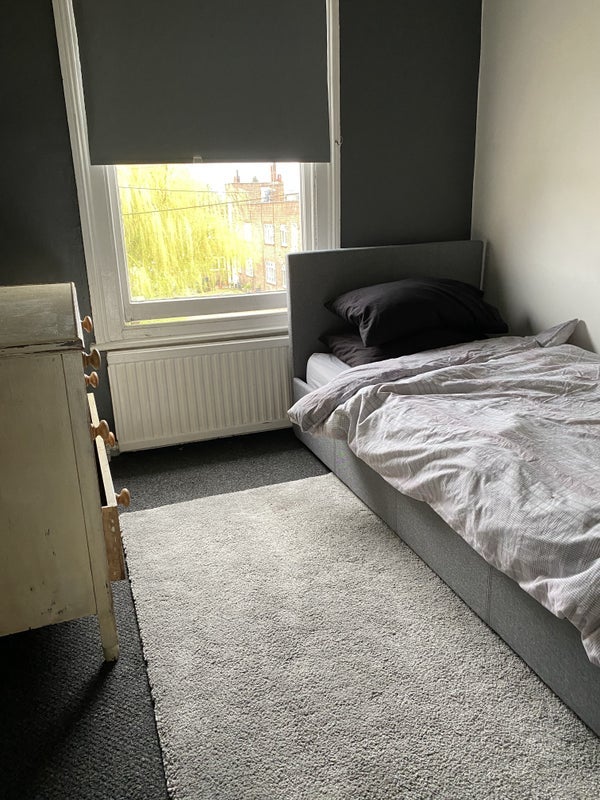 Room Pelham Road in Greater London