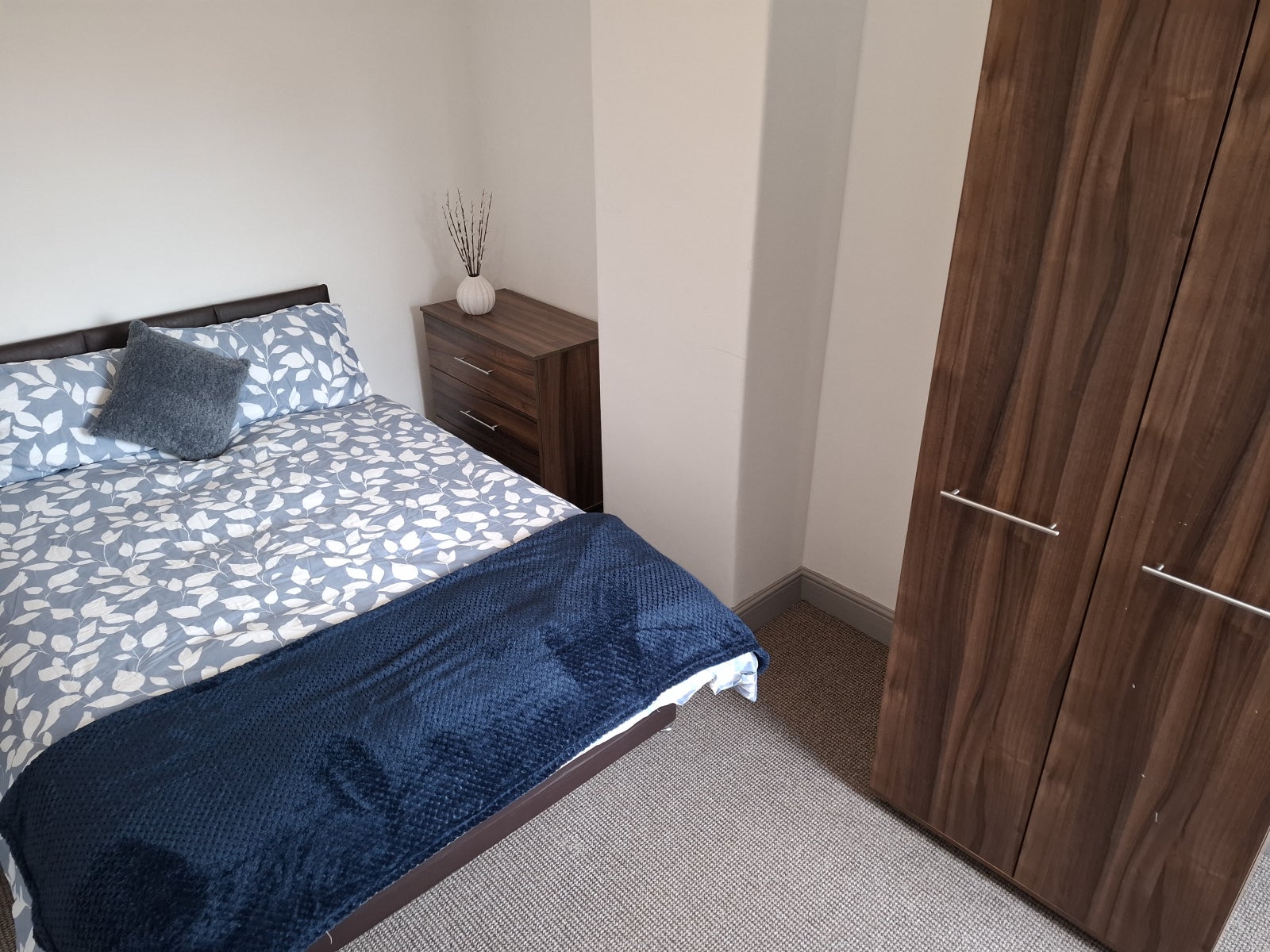 Room Farebrother Street in Grimsby