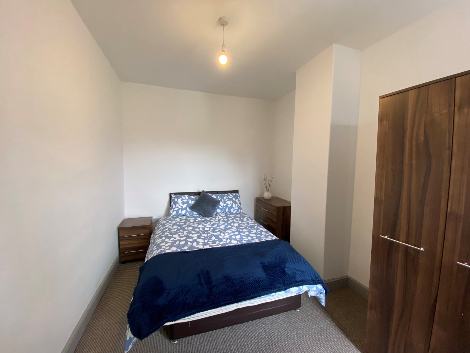 Room Farebrother Street in Grimsby