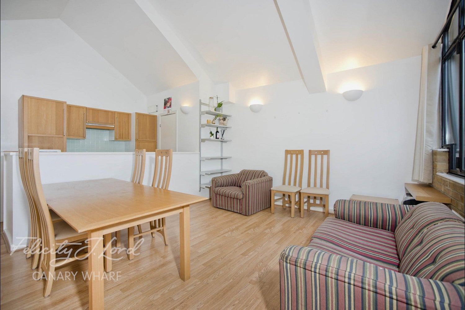 Flat Burrells Wharf Square in Greater London