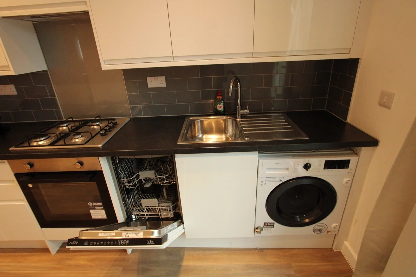 Flat Rye Lane in Greater London