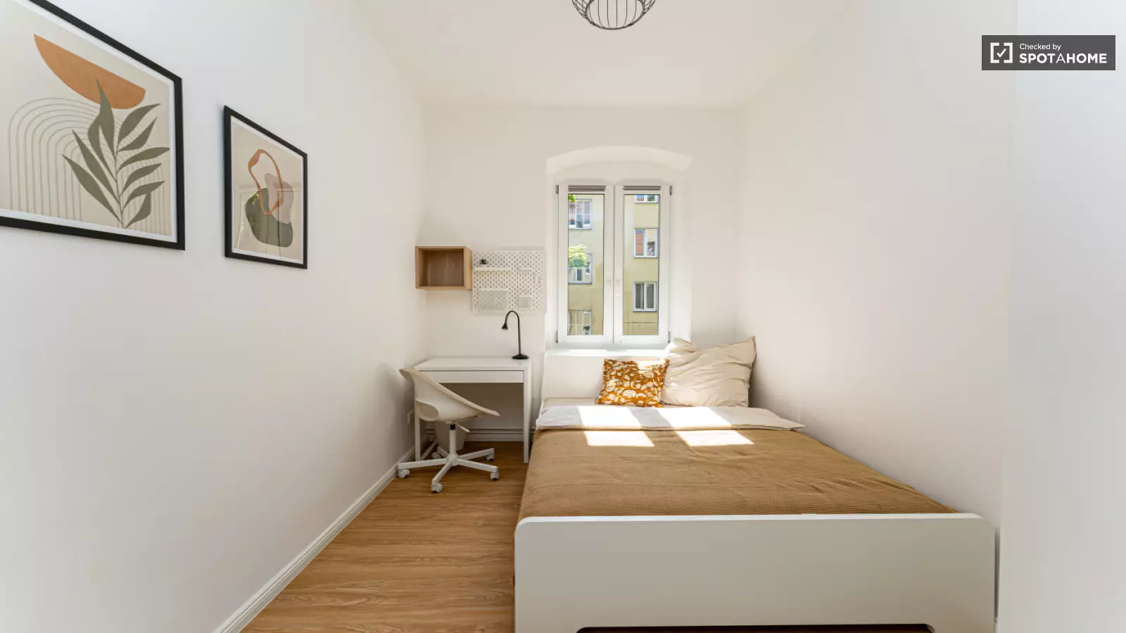Zimmer Residenzstraße in Berlin