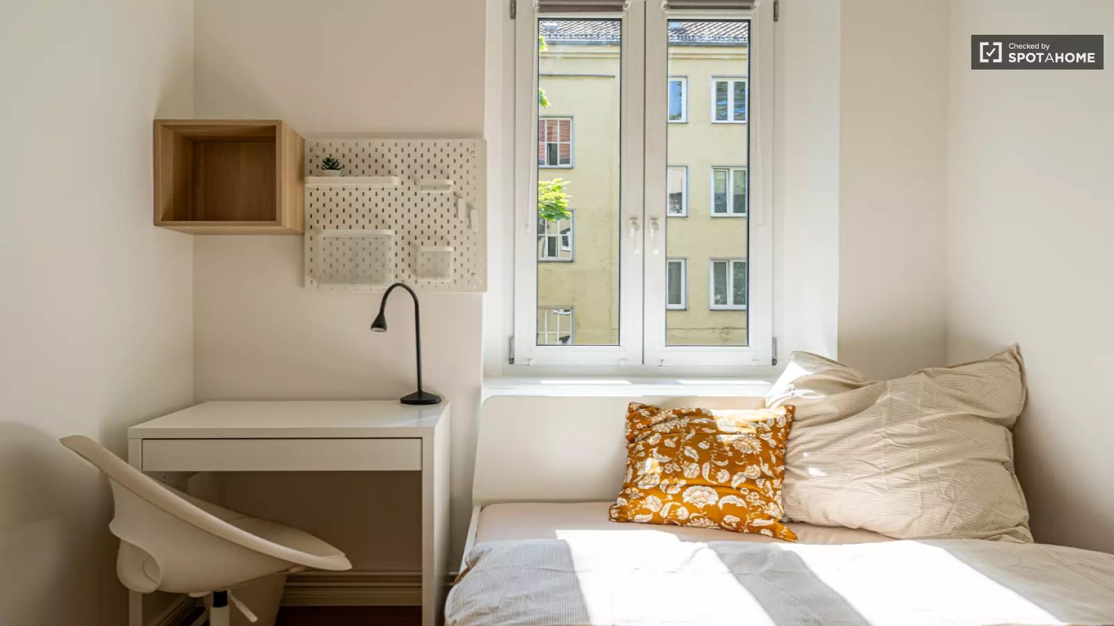 Zimmer Residenzstraße in Berlin