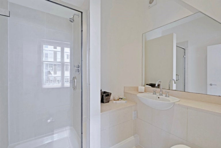 Flat Lower Belgrave Street in City of Westminster