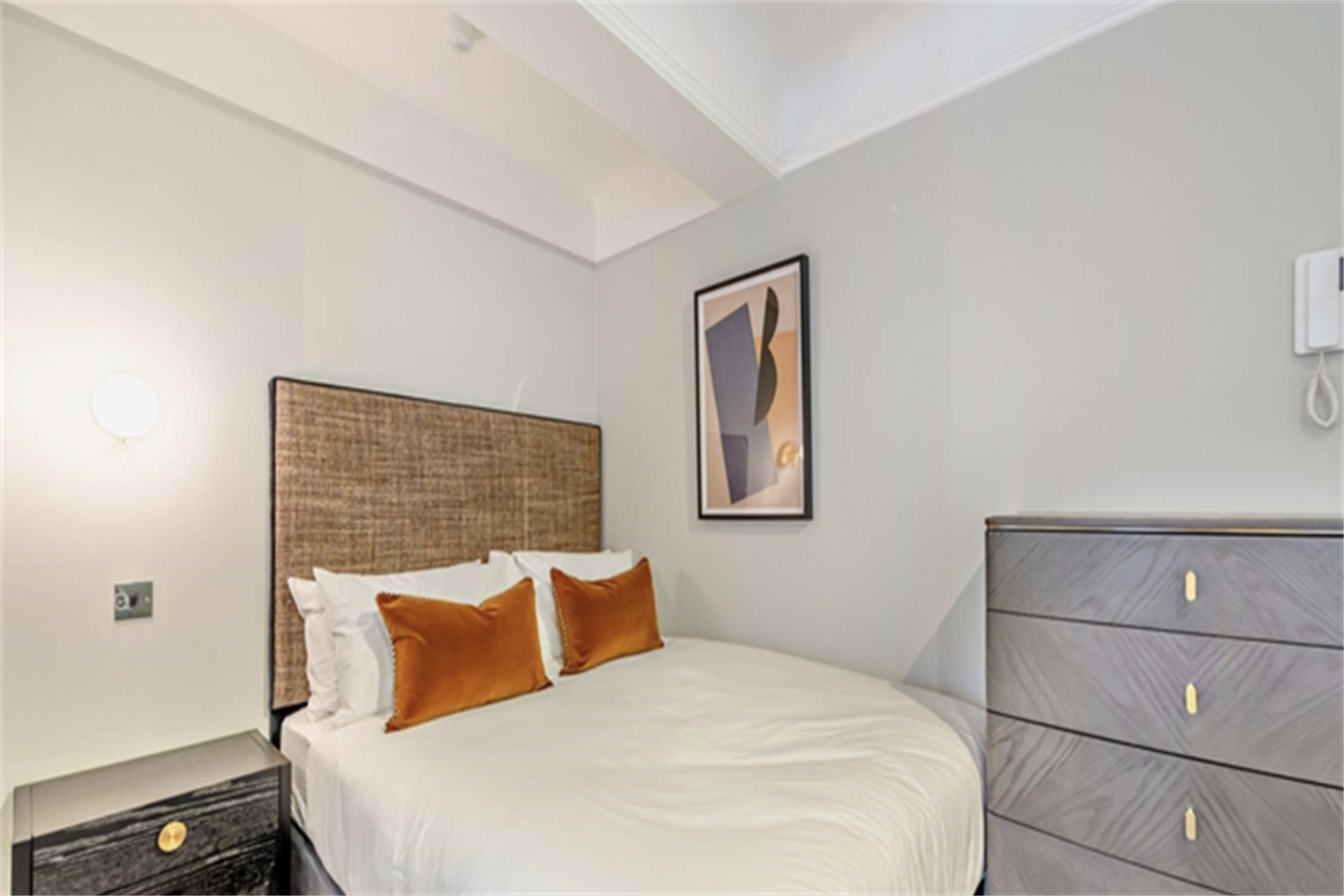 Flat Fulham Road in Greater London