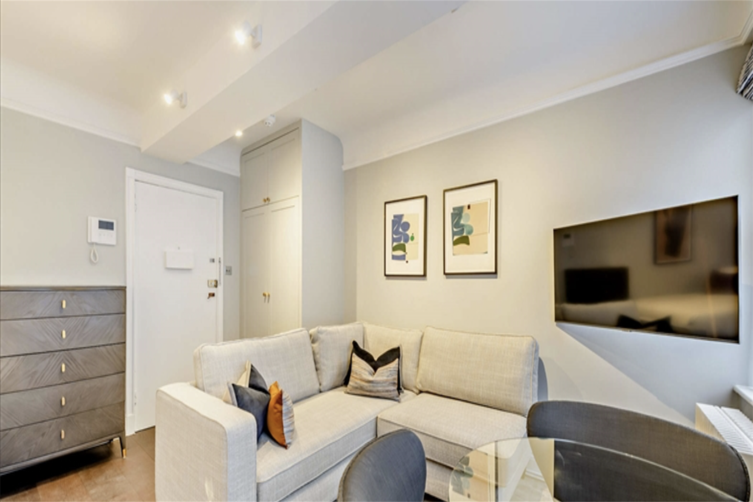 Flat Fulham Road in Greater London