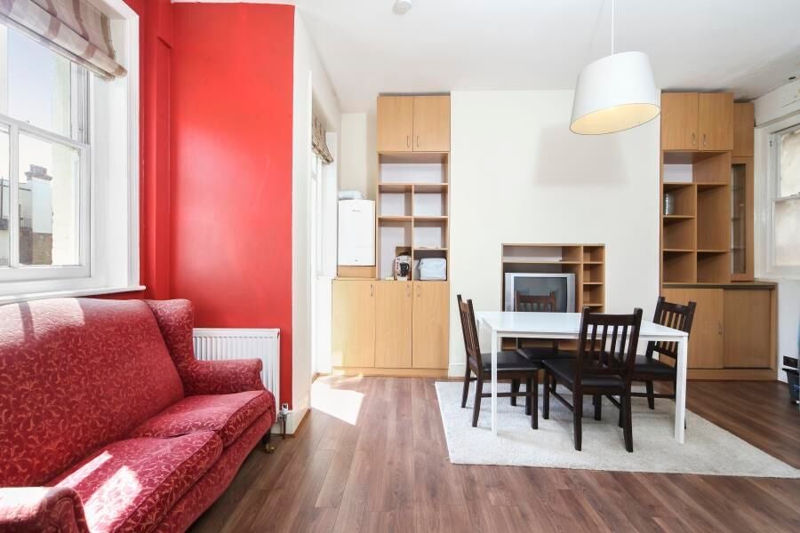 Flat Grantully Road in City of Westminster