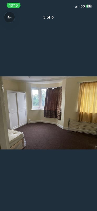 Room Grove Road in Greater London