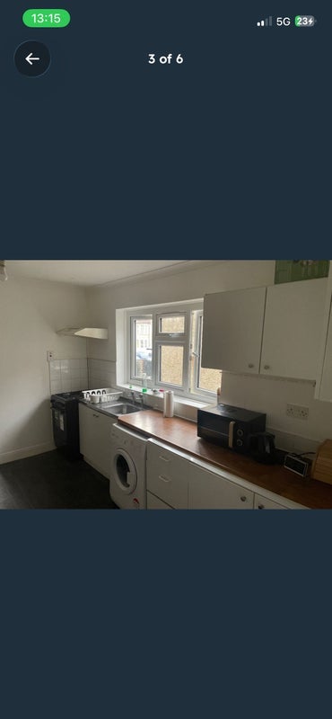 Room Grove Road in Greater London