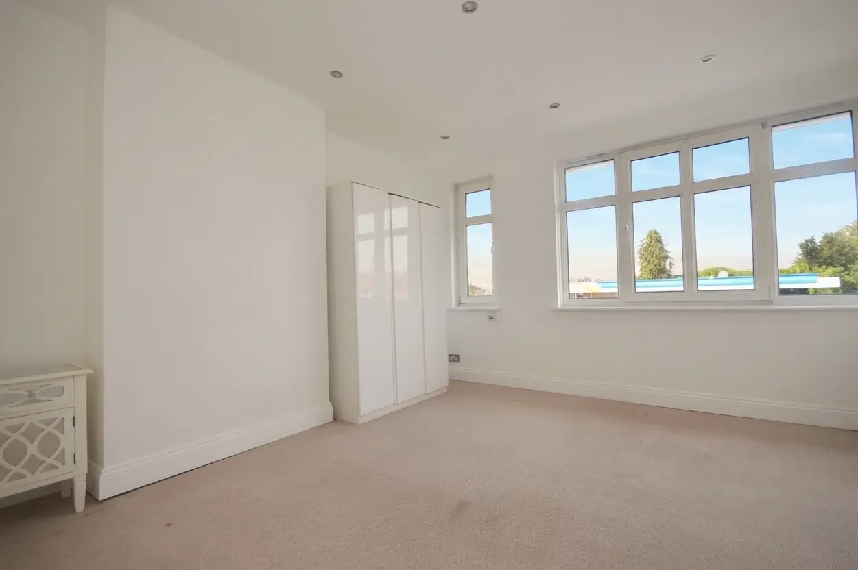 Flat Cressex Road in High Wycombe
