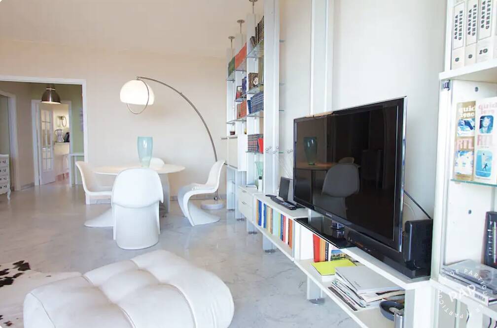 Room Avenue du Roi Robert in Nice