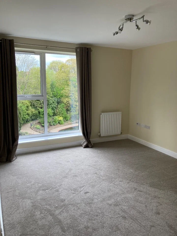 Flat Medway Drive in Tunbridge Wells