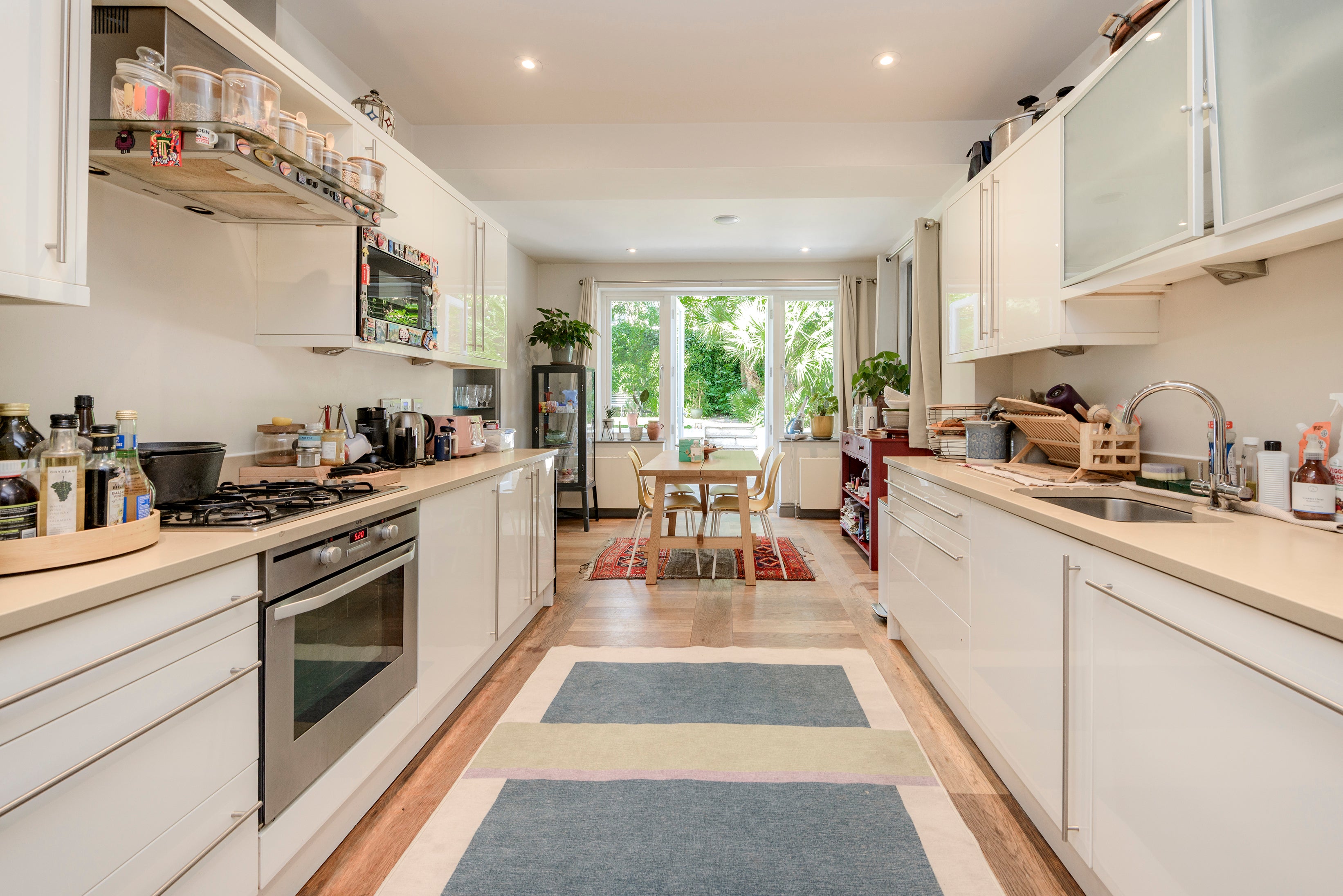 House Cambridge Gardens in Greater London