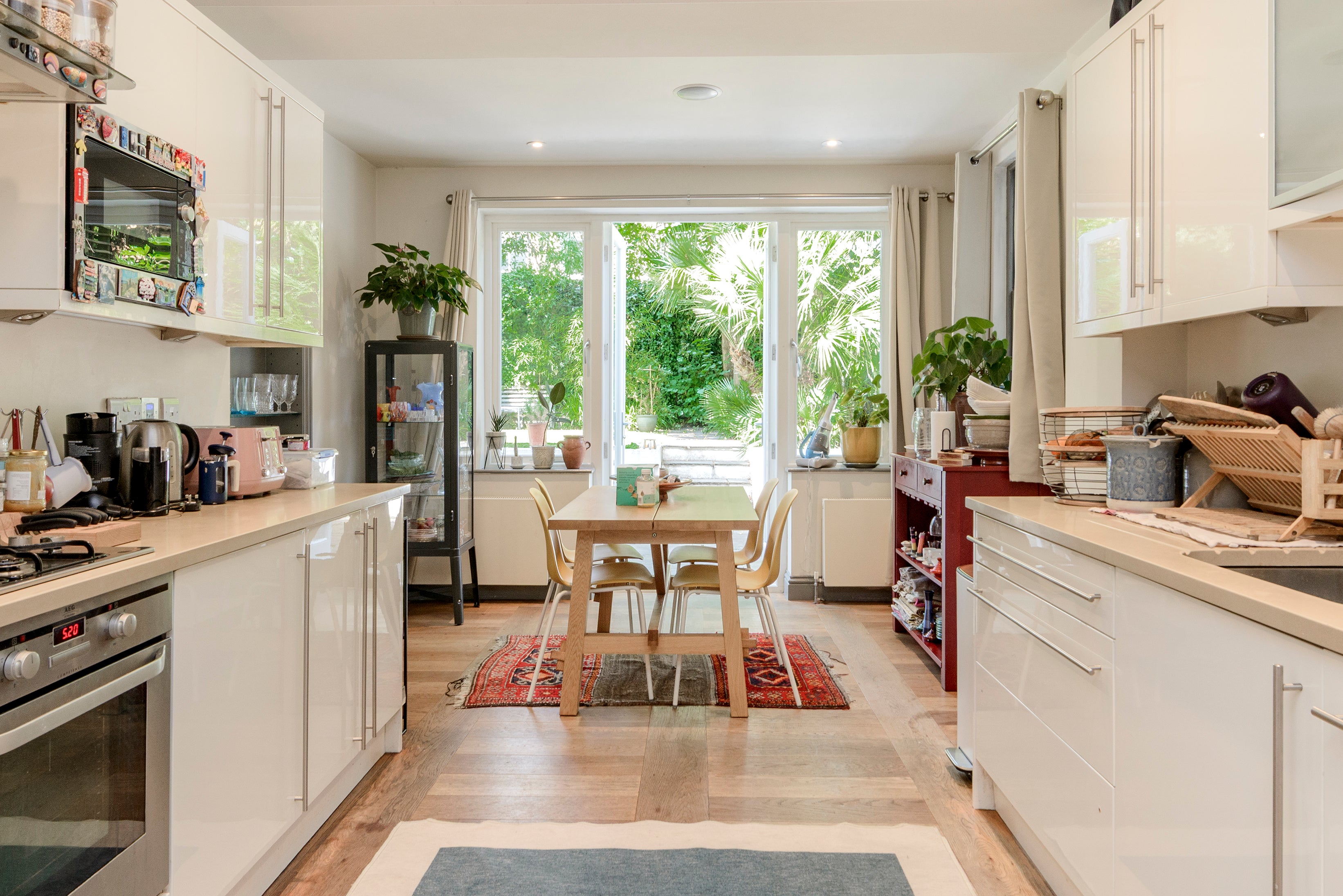 House Cambridge Gardens in Greater London