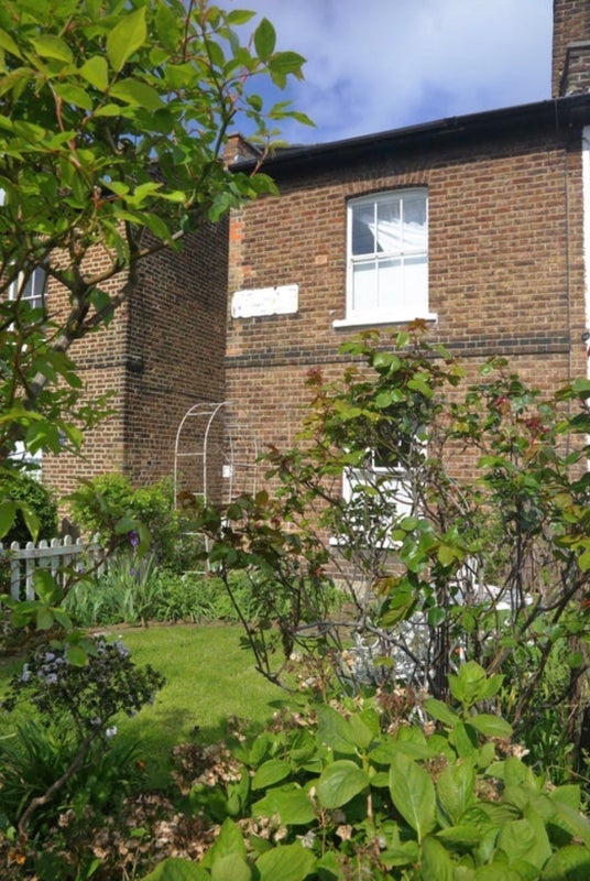 House Archbishop's Place in Greater London