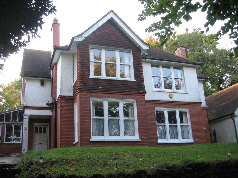 Room Riddlesdown Road in Greater London