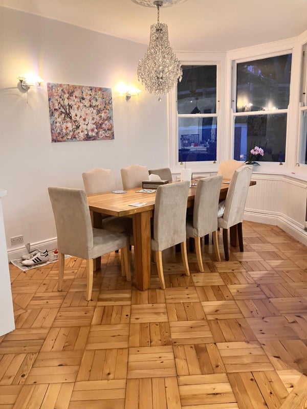 Room Riddlesdown Road in Greater London