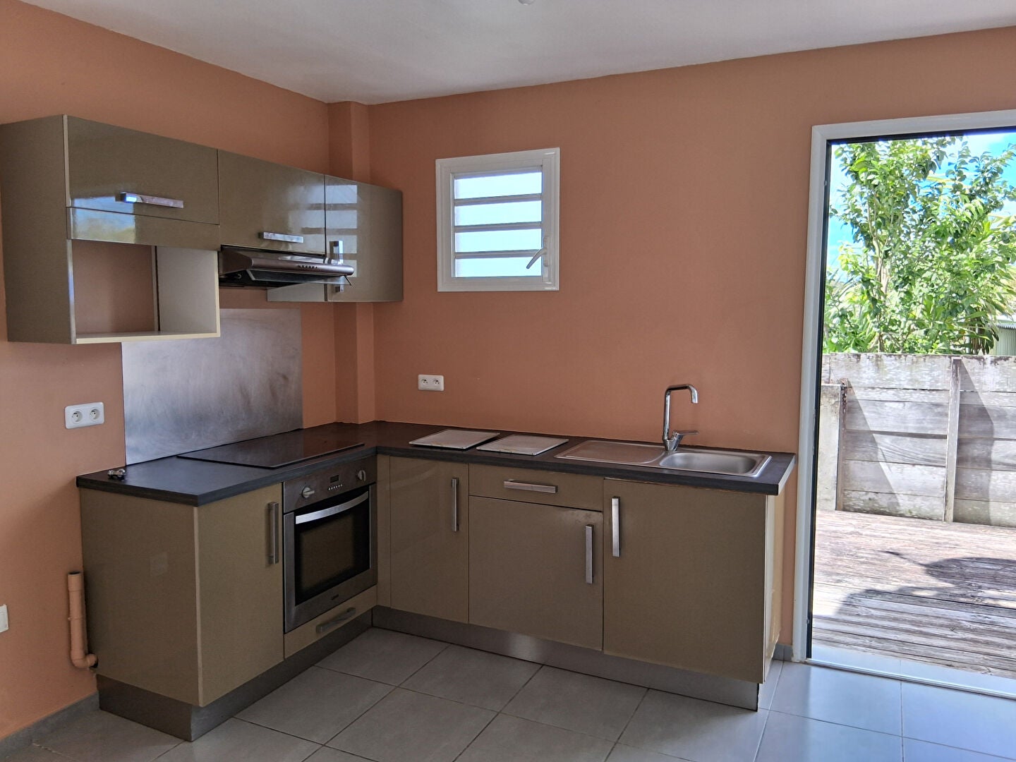 Flat Chemin Louis Andrieux in Rivière-Salée