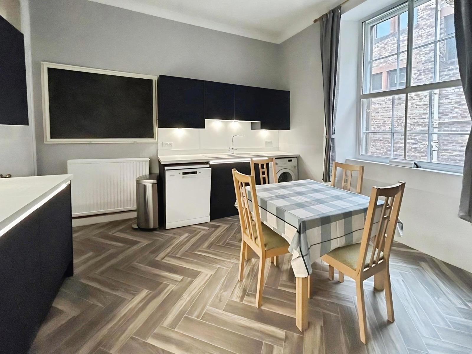 Flat Tarvit Street in City of Edinburgh