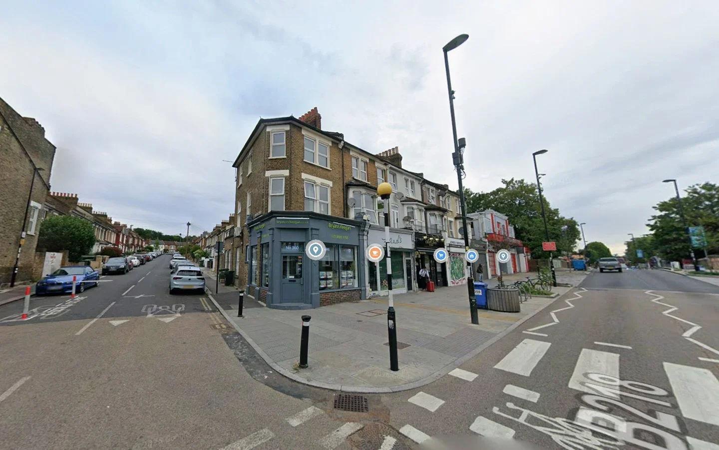 Flat Brockley Road in Greater London