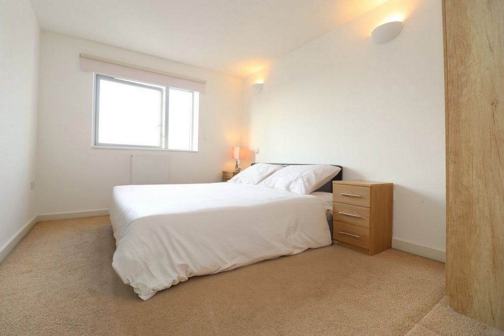 Room Globe Road in Greater London