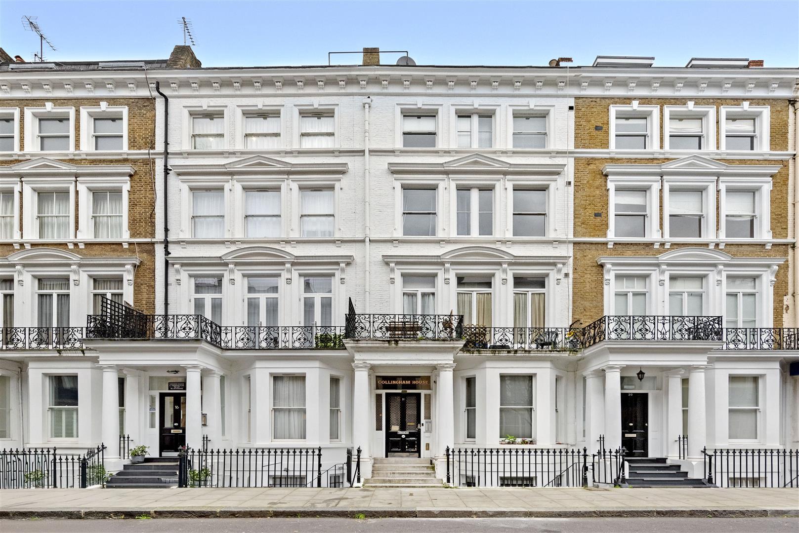 Flat Collingham Place in Greater London