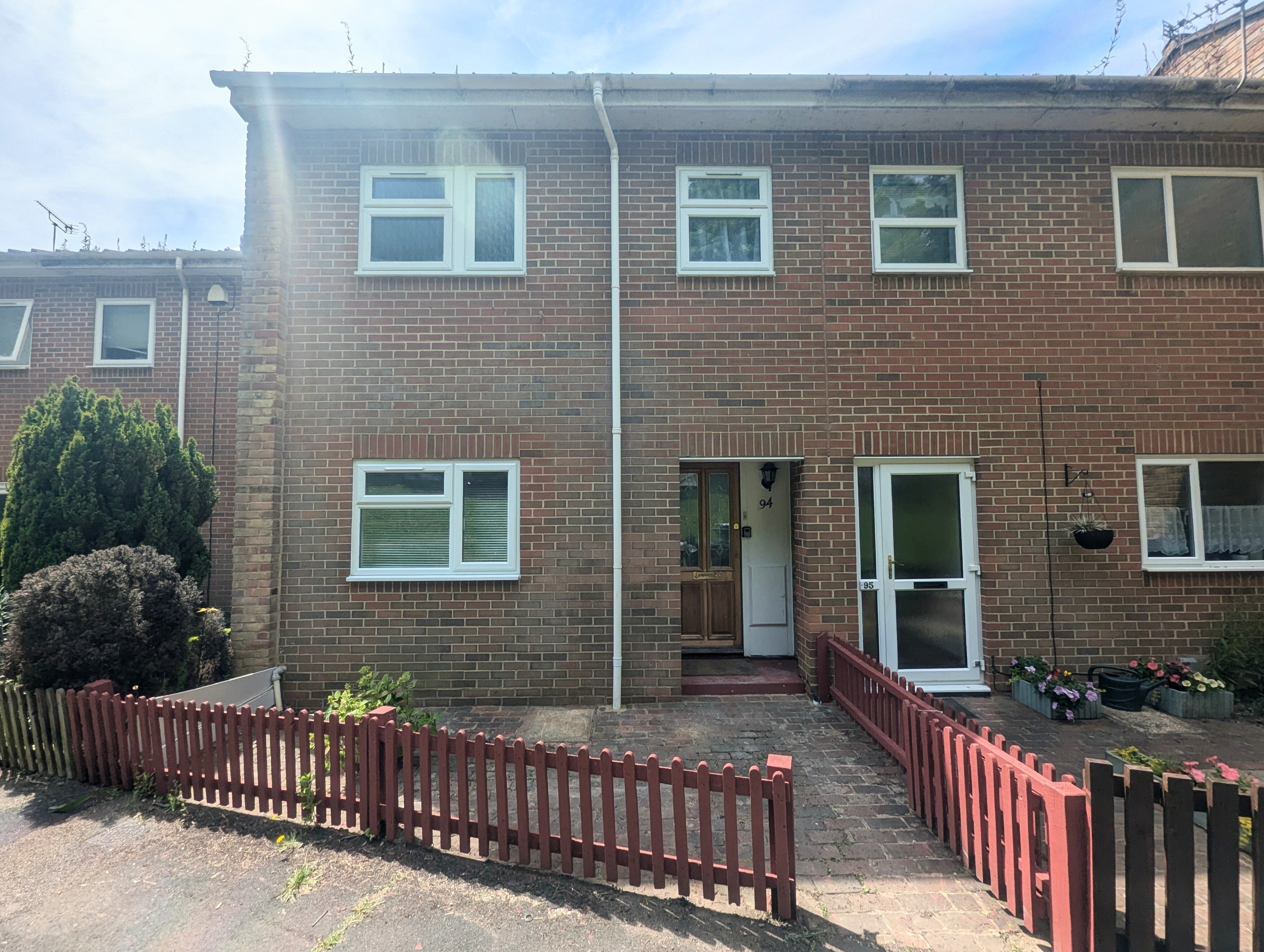 House Launcelot Close in Test Valley