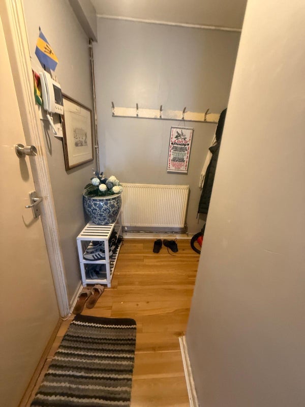 Room Hampson Way in Greater London