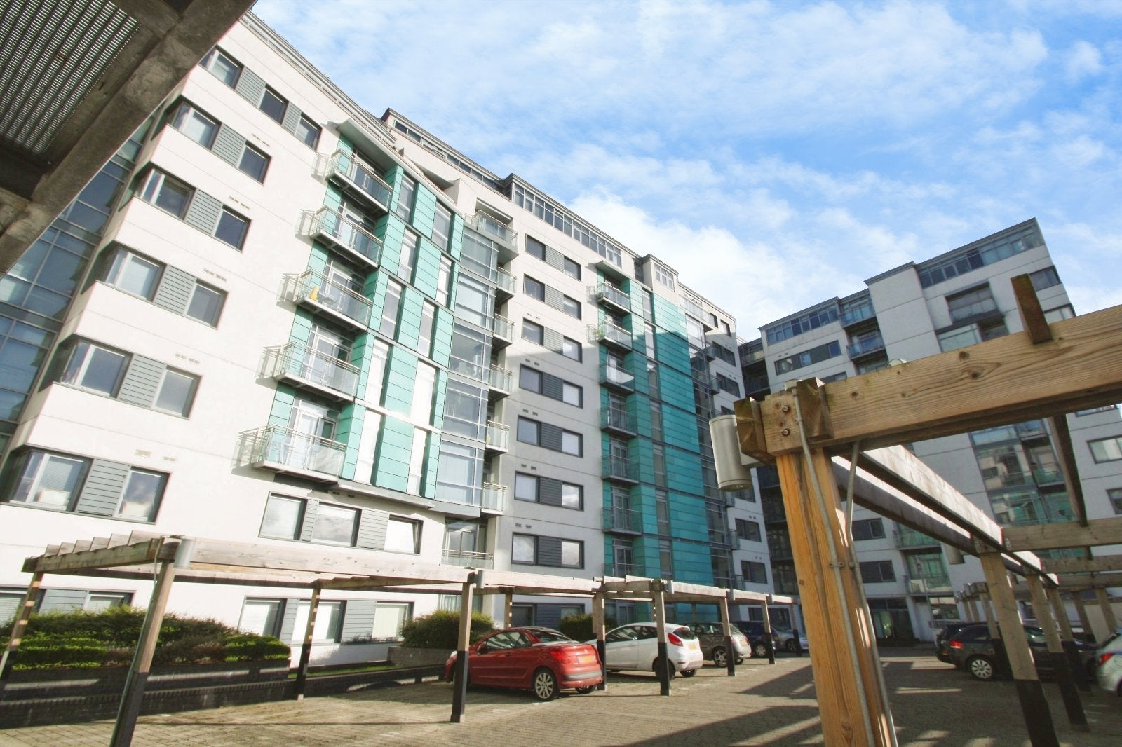Flat Ingram Street in Leeds