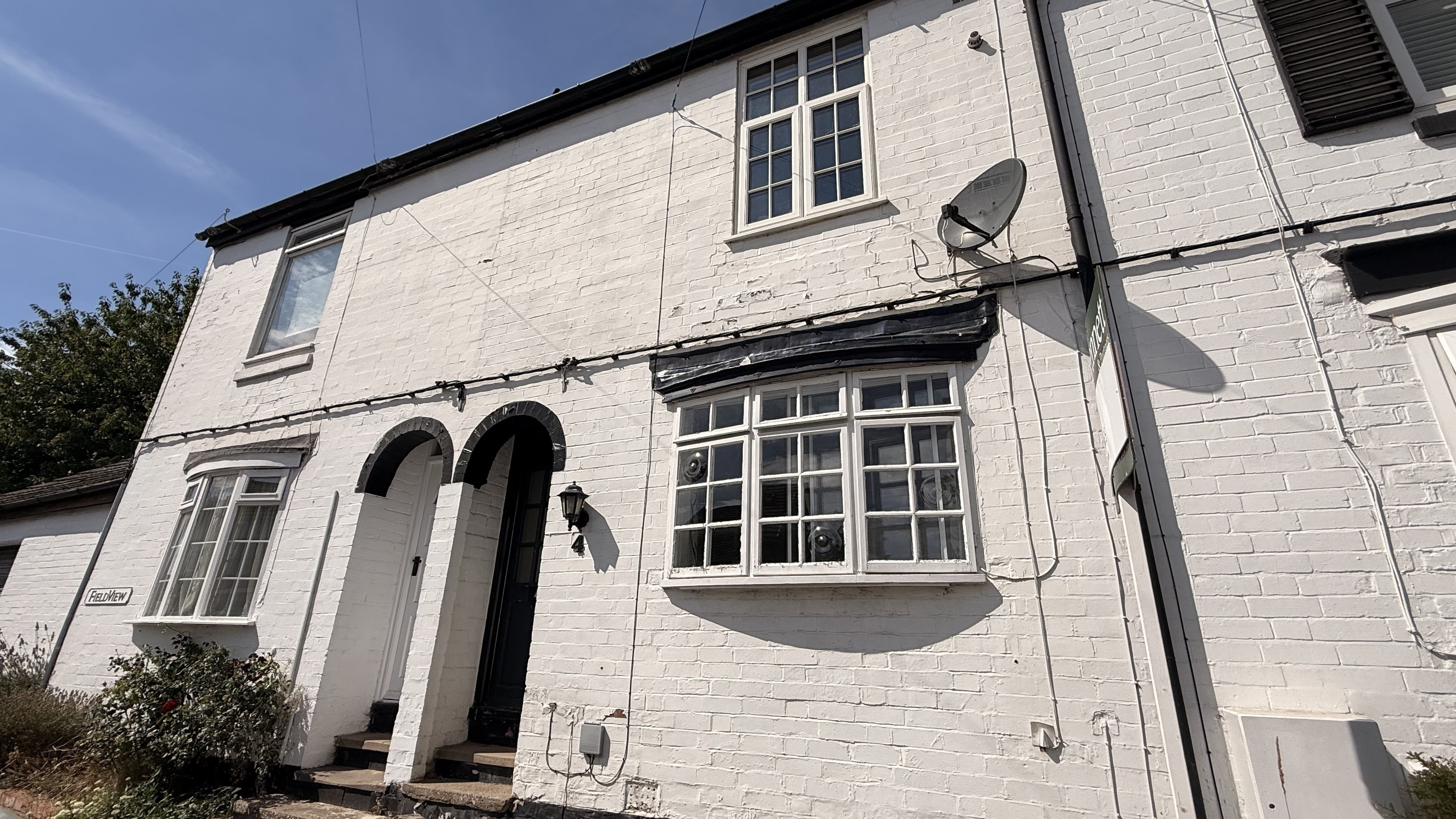 House Murcott Road East in Warwick