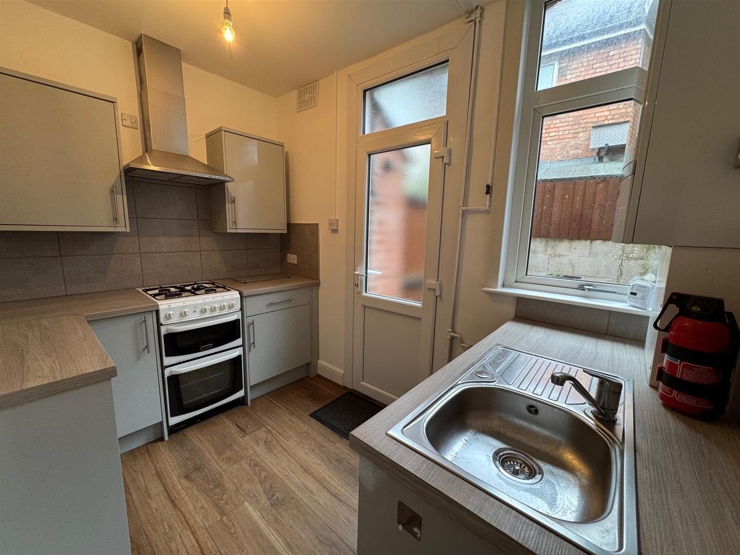 Flat Uppingham Road in Leicester