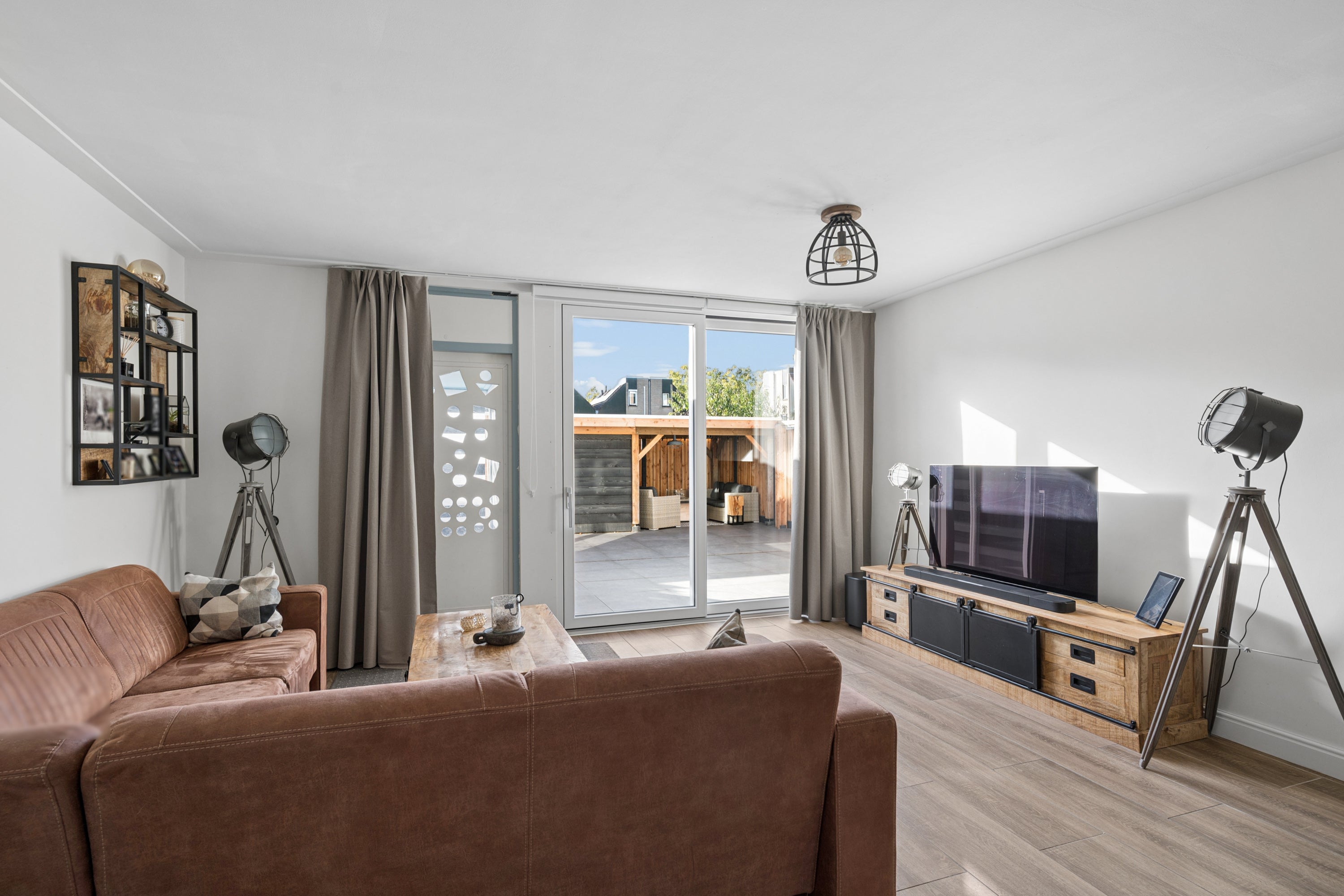 Hoekwoning te koop: Annadaal 59, Ede