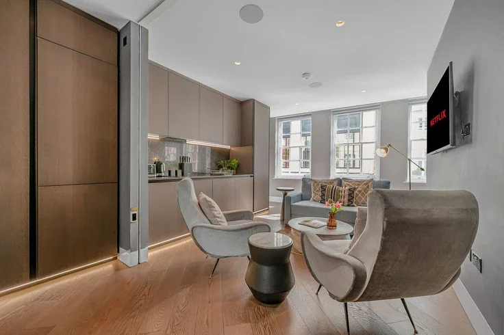 Flat Bateman Street in City of Westminster