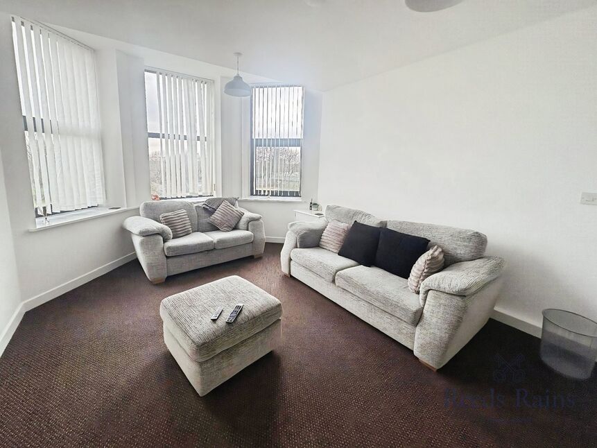 Flat Wellington Road in Liverpool