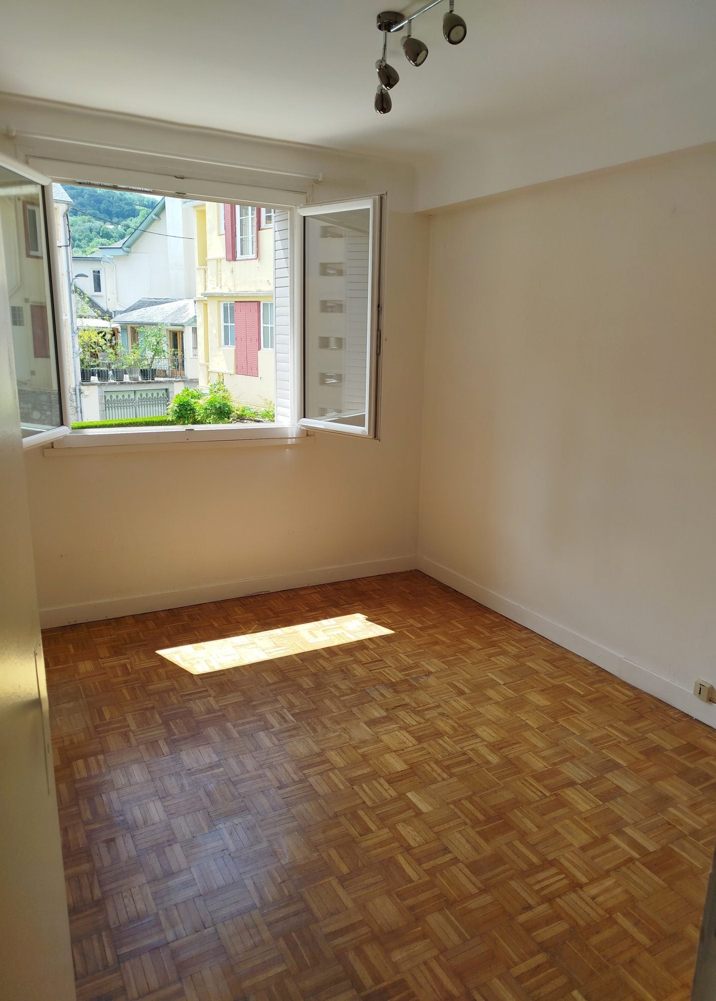 Flat D 26 in Trébons