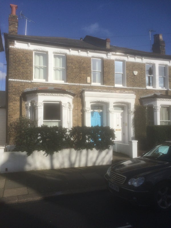 Room Ursula Street in Greater London