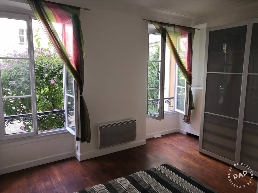 Flat Place du Général Kœnig in Paris