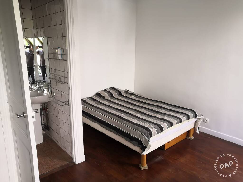 Flat Place du Général Kœnig in Paris