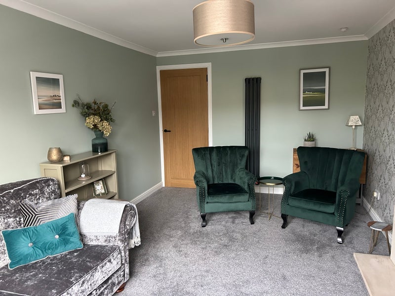 Room Haugh Road in Glasgow